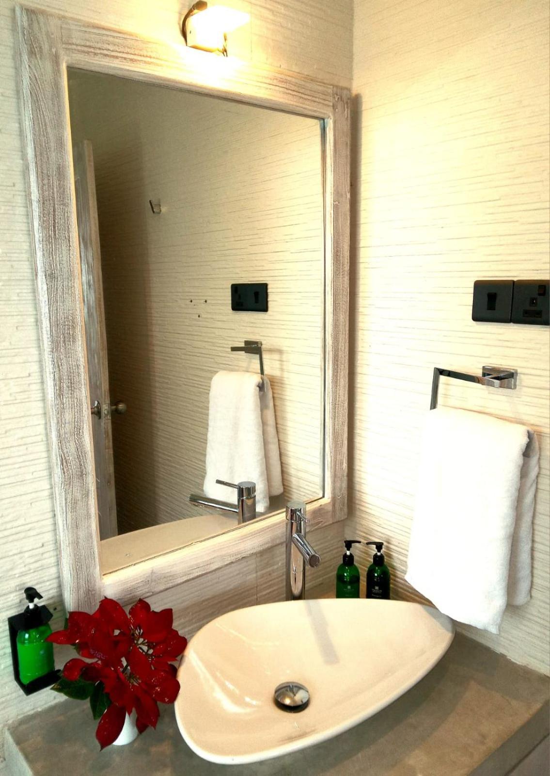 Highland Stonehouse Luxury Boutique Hotel Nuwara Eliya Bagian luar foto