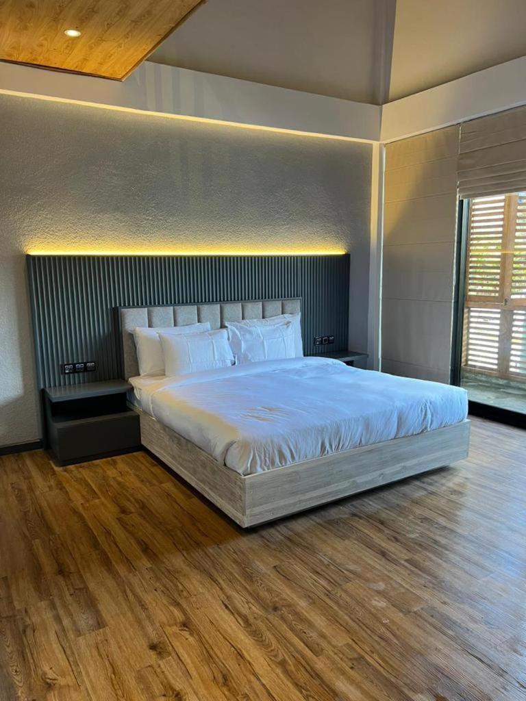 Highland Stonehouse Luxury Boutique Hotel Nuwara Eliya Bagian luar foto
