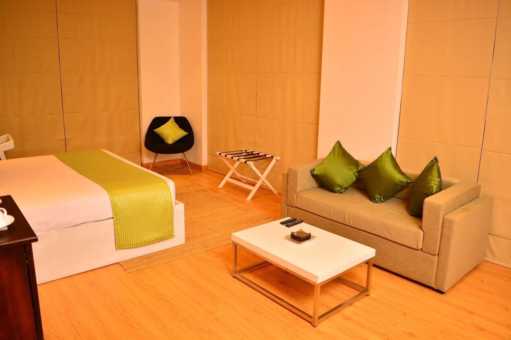 Highland Stonehouse Luxury Boutique Hotel Nuwara Eliya Bagian luar foto